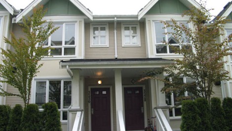 2 Bedrooms Townhouse in Champlain Village