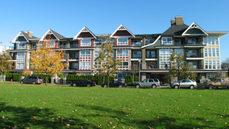 2 Bedrooms Apartment In The Brittany At Champlain Gardens