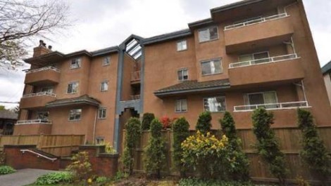 Spacious 1 Bedroom Apartment In SunGate Near Cambie Corridor and West Broadway