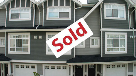 Sidney Representing Buyer In Successfully Purchasing A 3 Bedrooms Townhouse in Champlain Gardens