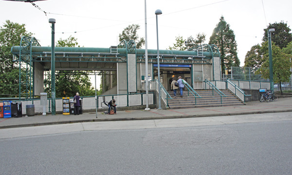 29th Avenue Skytrain Station and Bus Loop