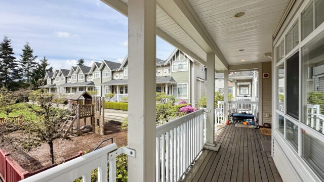 Most Desirable 4-bedroom Townhouse with Double Side-by-Side Garage